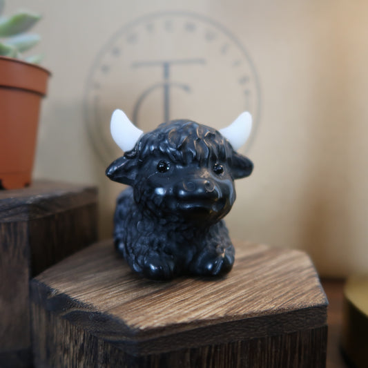 🐃 BLACK OBSIDIAN: HIGHLAND COW ✨