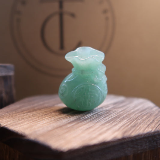 💰 GREEN AVENTURINE: MONEY BAG OF ABUNDANCE ✨