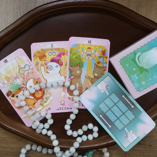 Dreamimg Cat Tarot Deck