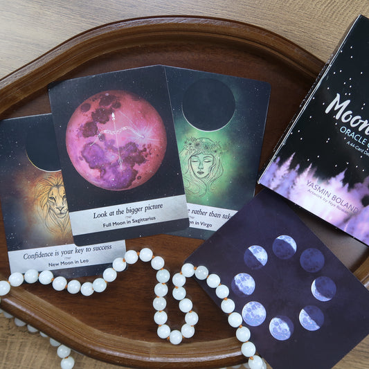 Moonology Oracle  (English Version)